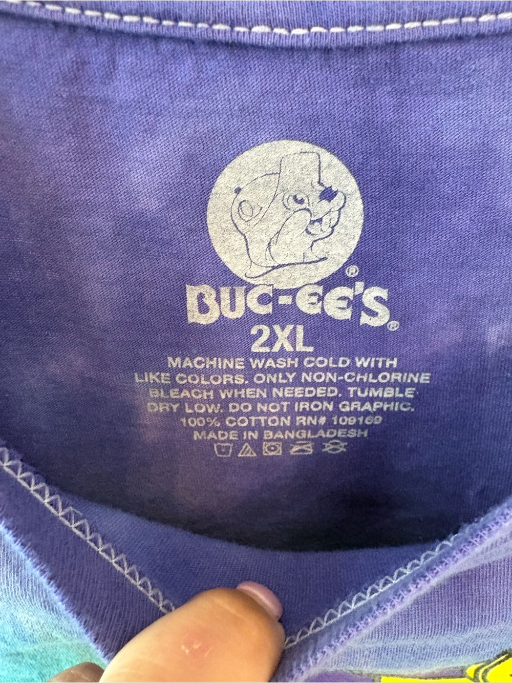 Buc-ee’s Mardi Gras Tie Dye Graphic T-Shirt 2XL Peace Love & Mardi Gras - Picture 3 of 5